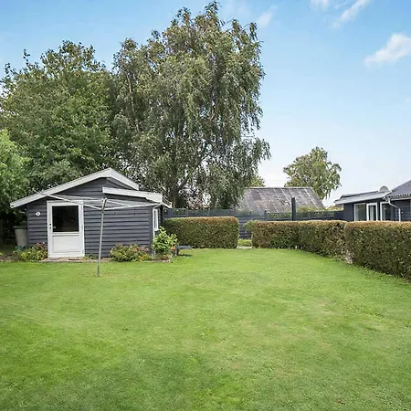 Semesterbostad House Close To The