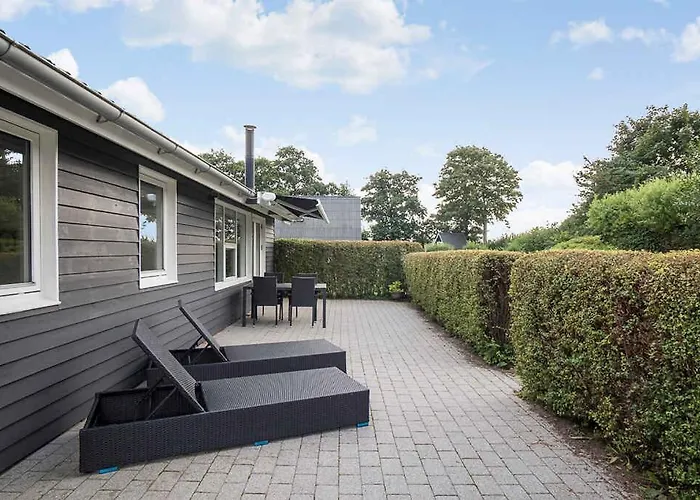 House Close To The * Skovs-Hojrup